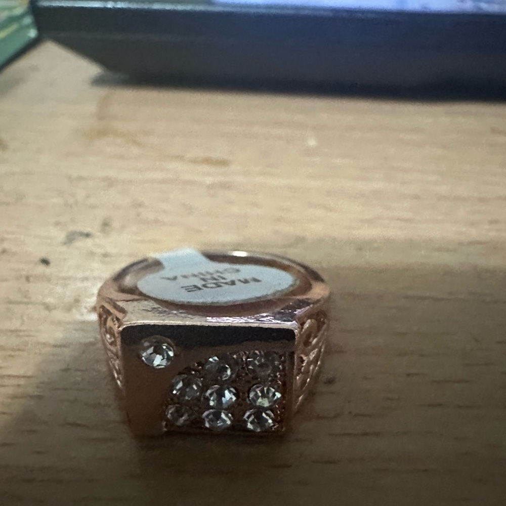 Elegant rose Gold plated Men's Ring with Crystal Accents